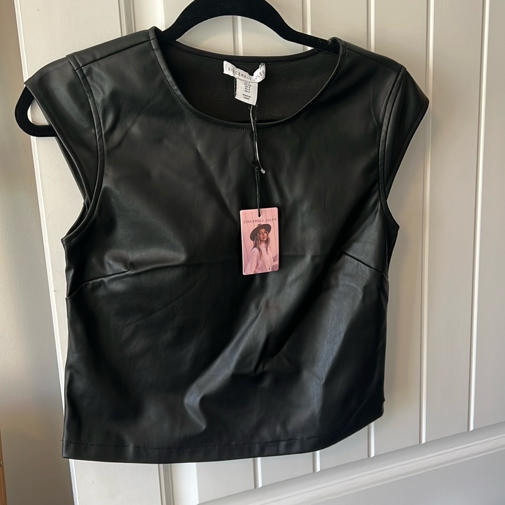 Vegan leather NWT crop top stretchy size S